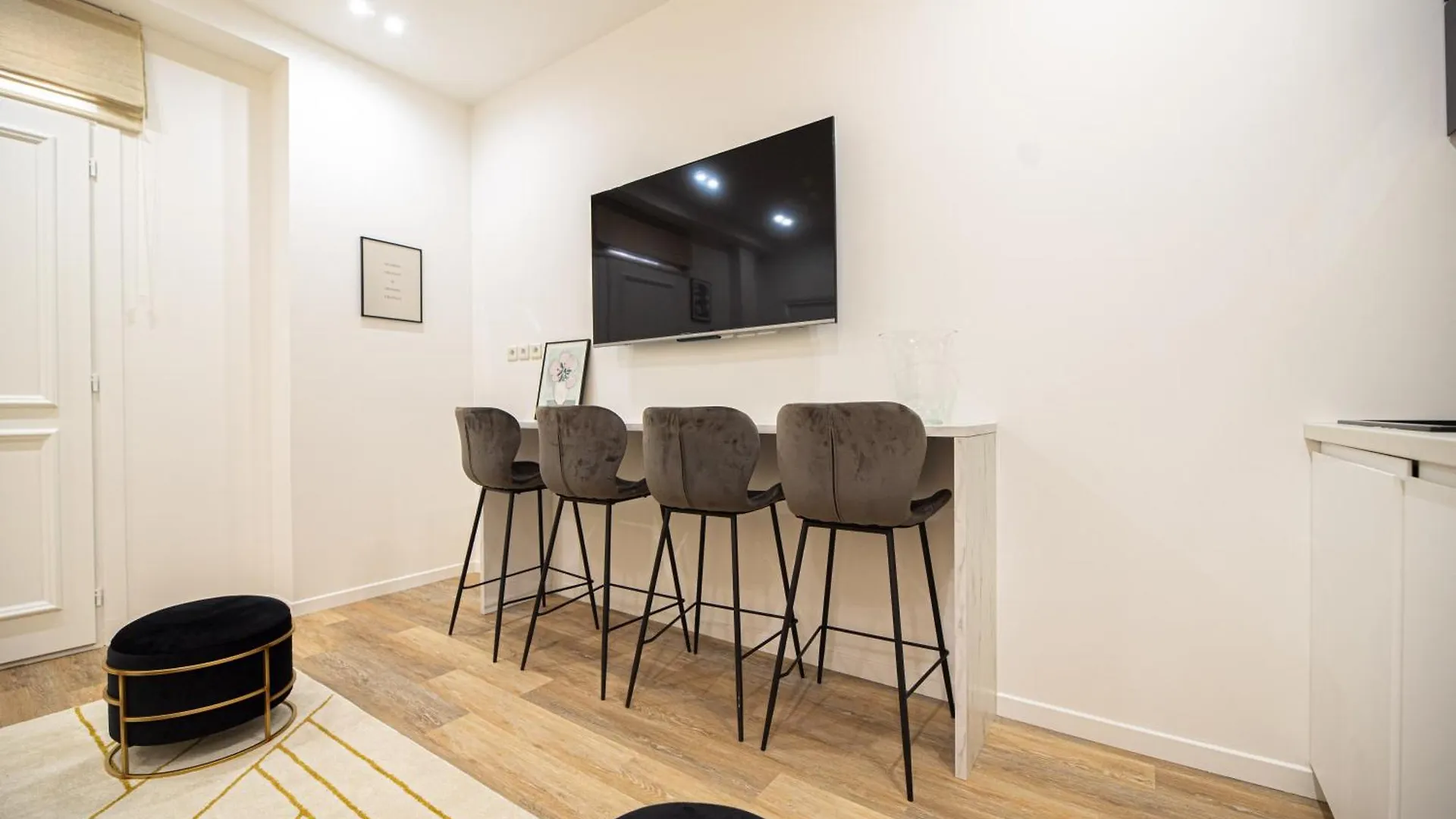Apartment Cosy Home - Haut Marais Paris France